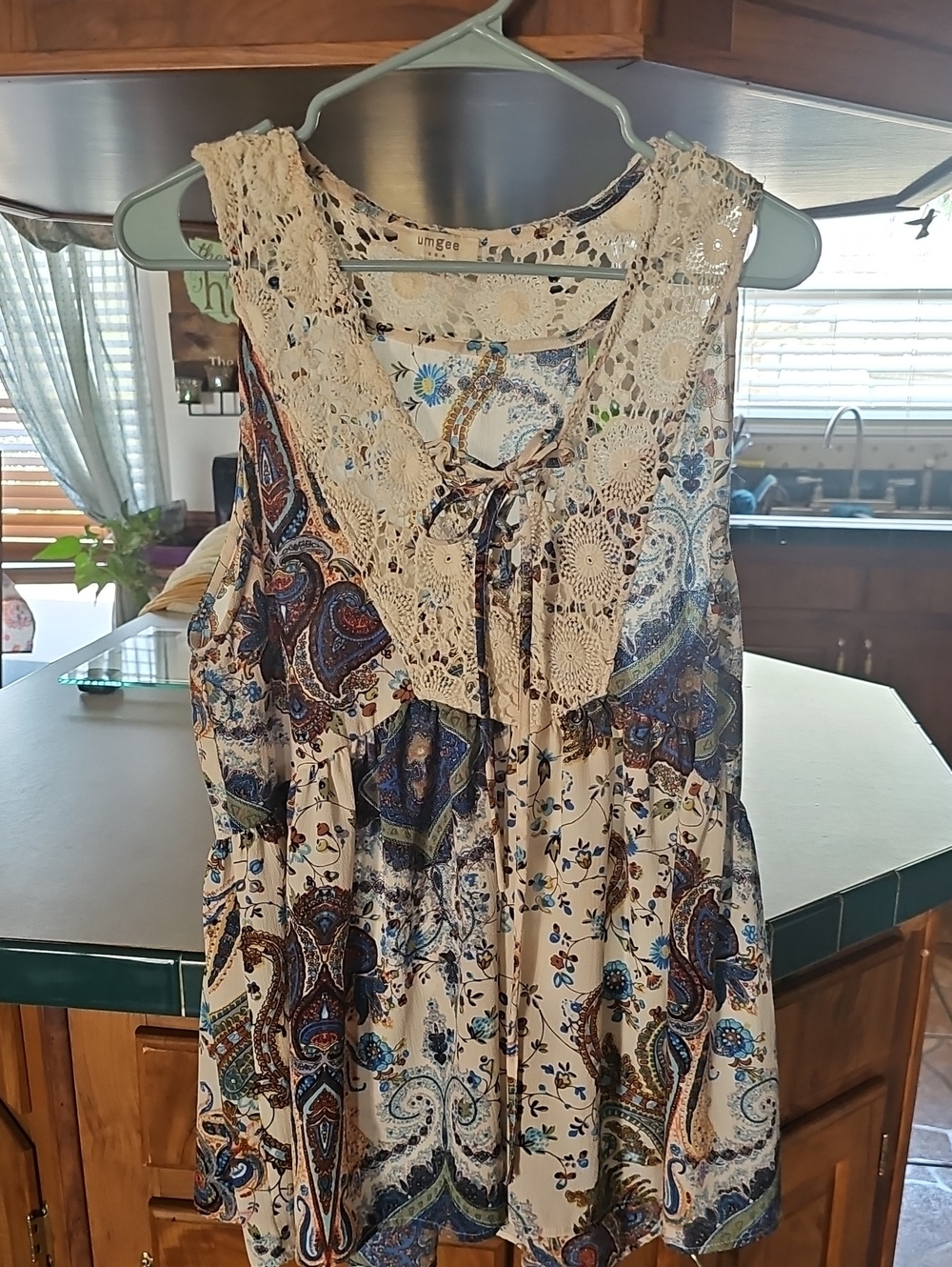 Umgee Cream Paisley Crochet-Trim Sleeveless Tie-Front Tank